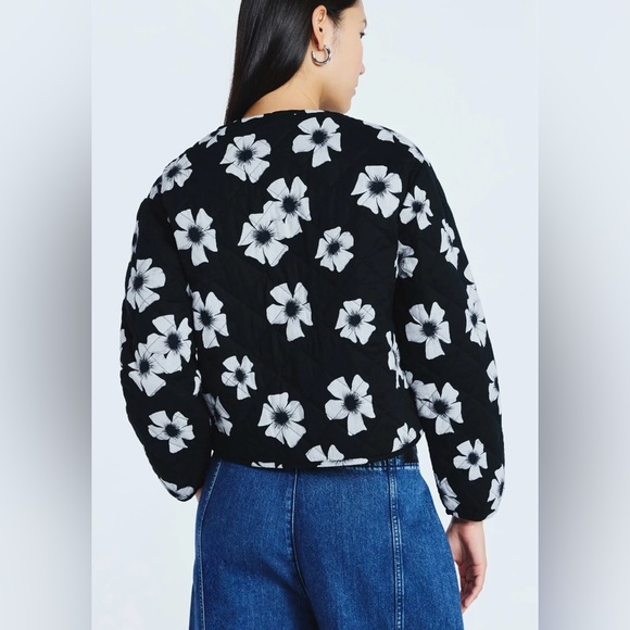 NWT Quilted Cropped Shacket Floral Black and White Women's Jacket - Picture 2 of 7